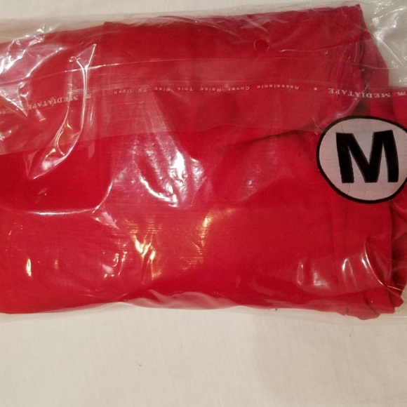 Red Sz M Long Sleeve T by Carol Vee - Picture 4 of 5